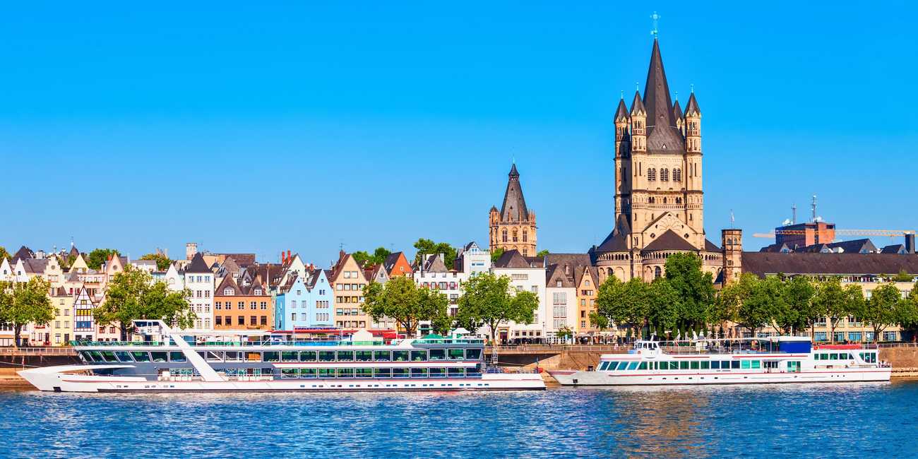 Hop-on hop-off sightseeing bus tours in Cologne, Germany – Top landmarks, famous attractions, and hidden gems in 2026