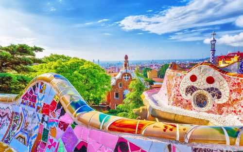 Nyitott busz a barcelonai Sagrada Famíliánál
