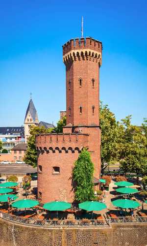 Hop off at Cologne attractions, museums, and landmarks with a hop-on hop-off bus tour – Convenient stops and sightseeing in 2026